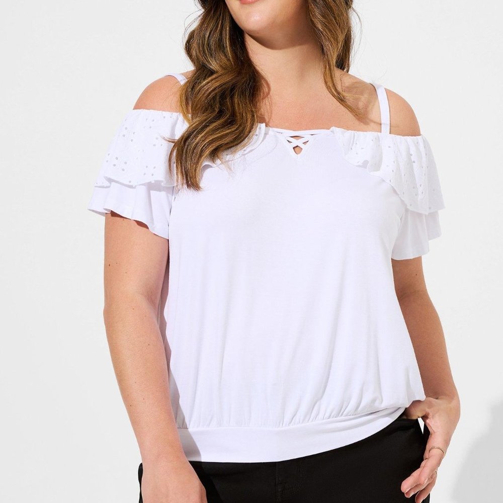 Torrid Top 5X White Cold Shoulder Tee Eyelet Ruffle Super Soft Strappy Plus NWT